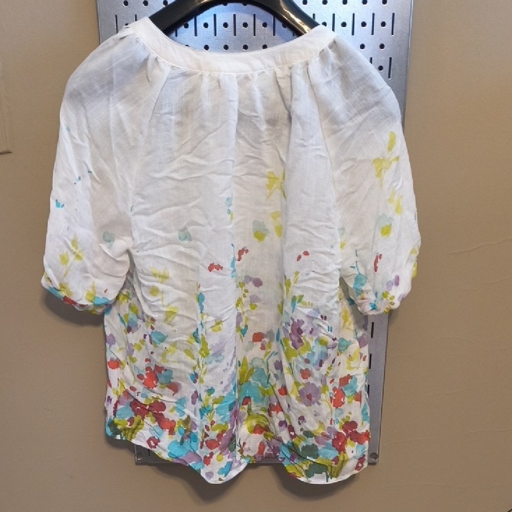 --SOLD--Zac & Rachel White Floral Blouse - Picture 2 of 5